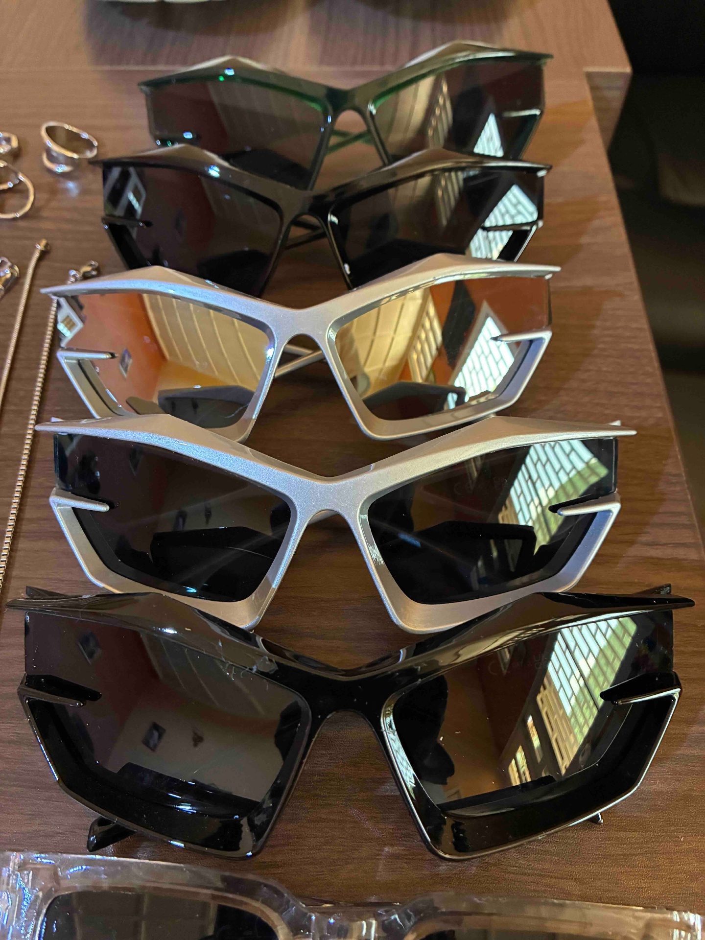 Lunettes sport futuristes Y2K